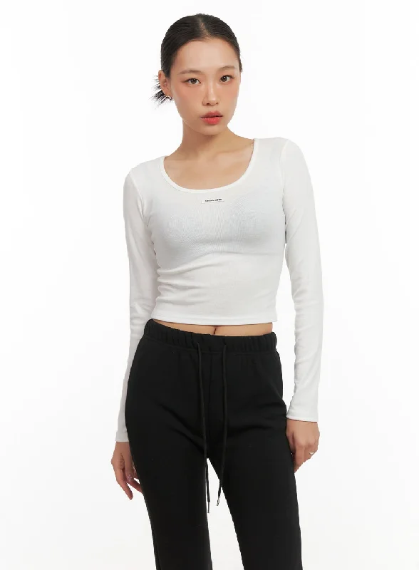 Slim Fit U-Neck Long Sleeve Crop Top CD410