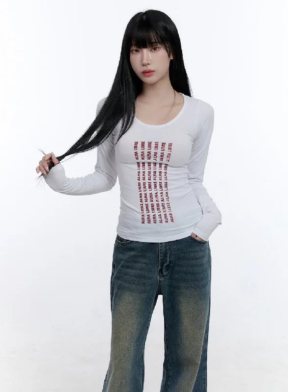 Graphic Lettering Slim-Fit Long Sleeve Top CD419