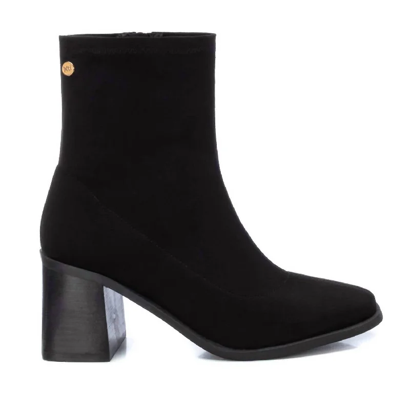 Women's Ankle Booties In Black