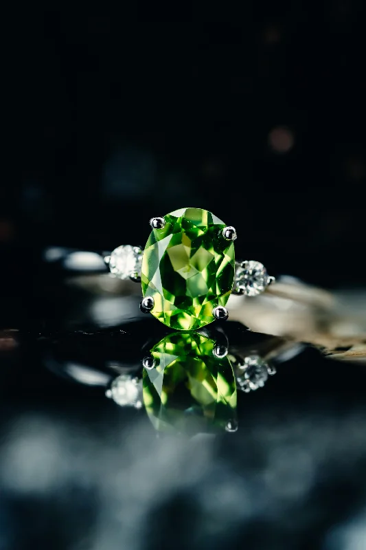 14k White Gold Peridot and Diamond Ring