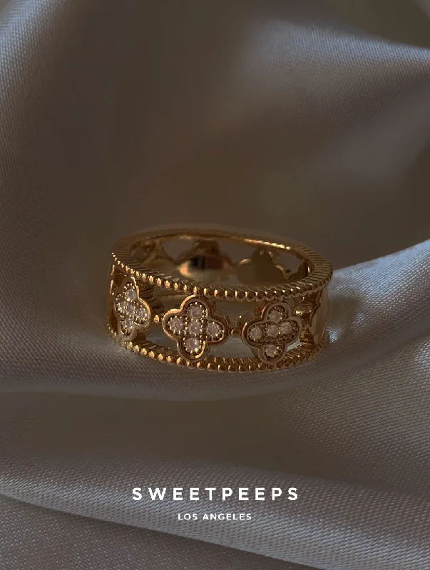 Maude Clover Ring