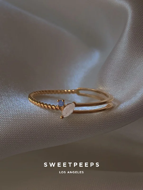 Scout Dainty Ring