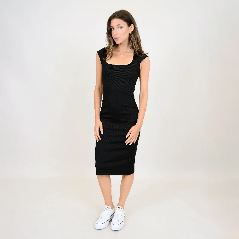 Tiara Ribbed Black Dress